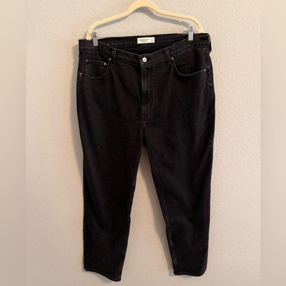 Abercrombie & Fitch Ultra High Rise Ankle Straight Jeans Black 34 / 18